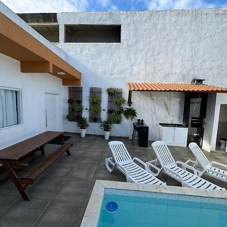 Casa Compacta Com Piscina Villa Гуаружа Екстериор снимка