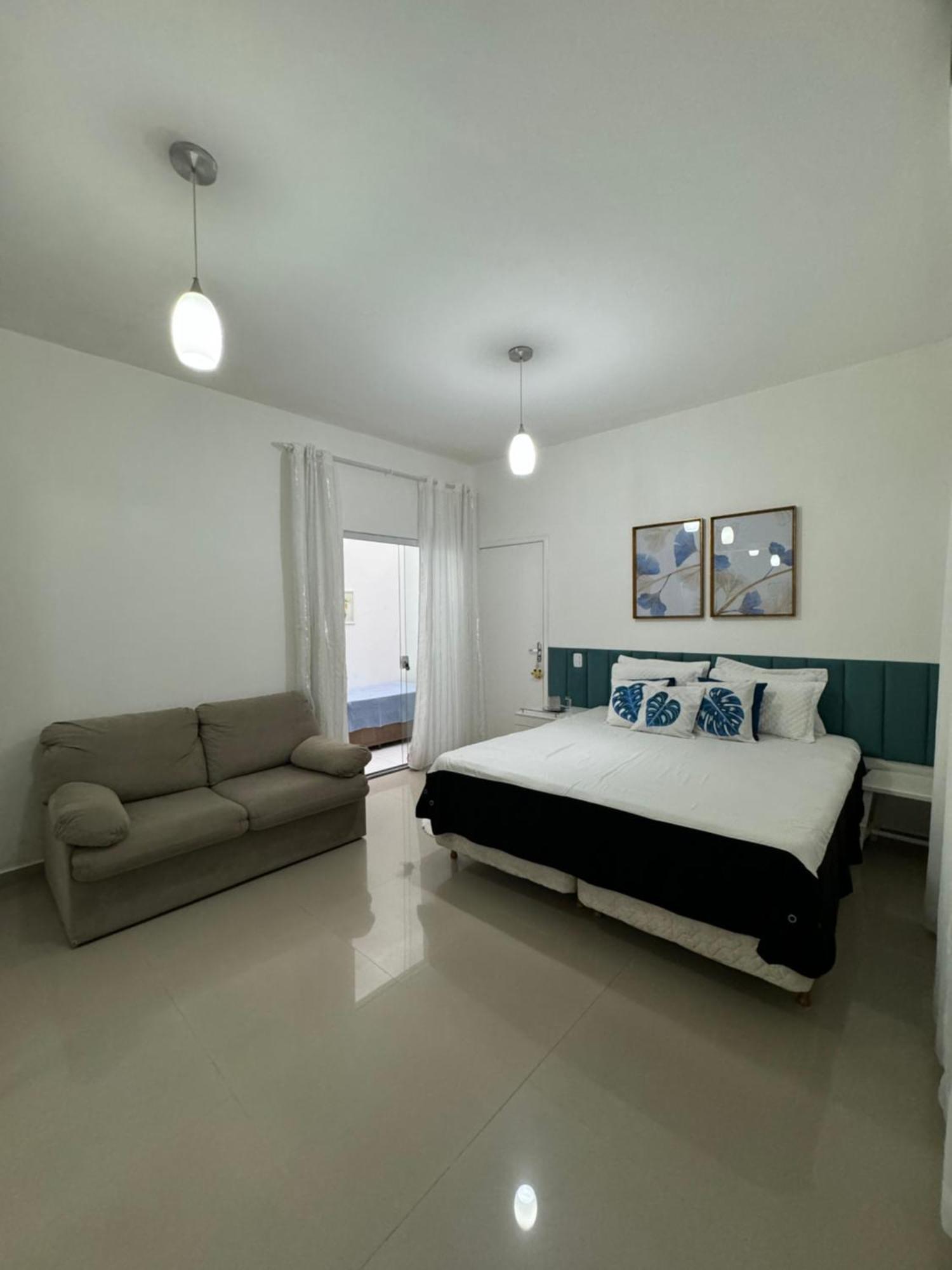 Casa Compacta Com Piscina Villa Гуаружа Екстериор снимка