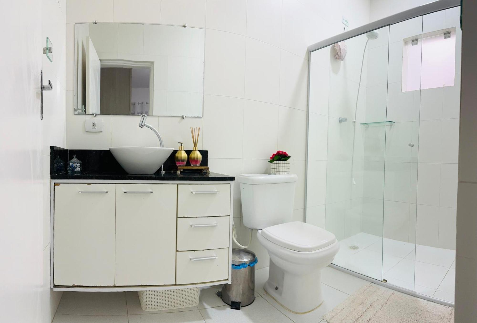 Casa Compacta Com Piscina Villa Гуаружа Екстериор снимка
