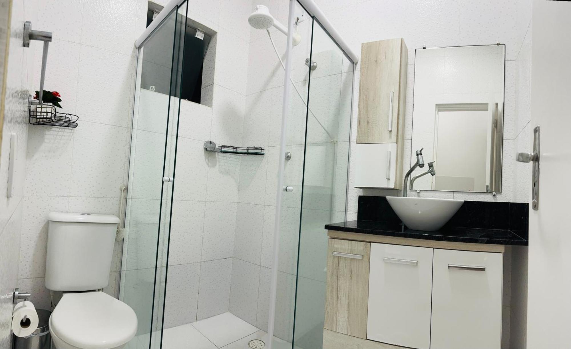 Casa Compacta Com Piscina Villa Гуаружа Екстериор снимка